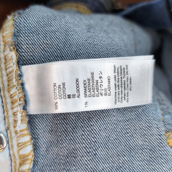 GAP 5” Mid Rise Sexy Boyfriend Denim Light Distressed Cuffed Shorts - Picture 10 of 11